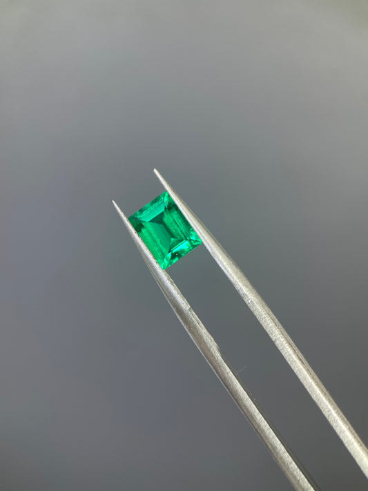 1.35 ct Emerald Cut Lab Emerald Gemstone