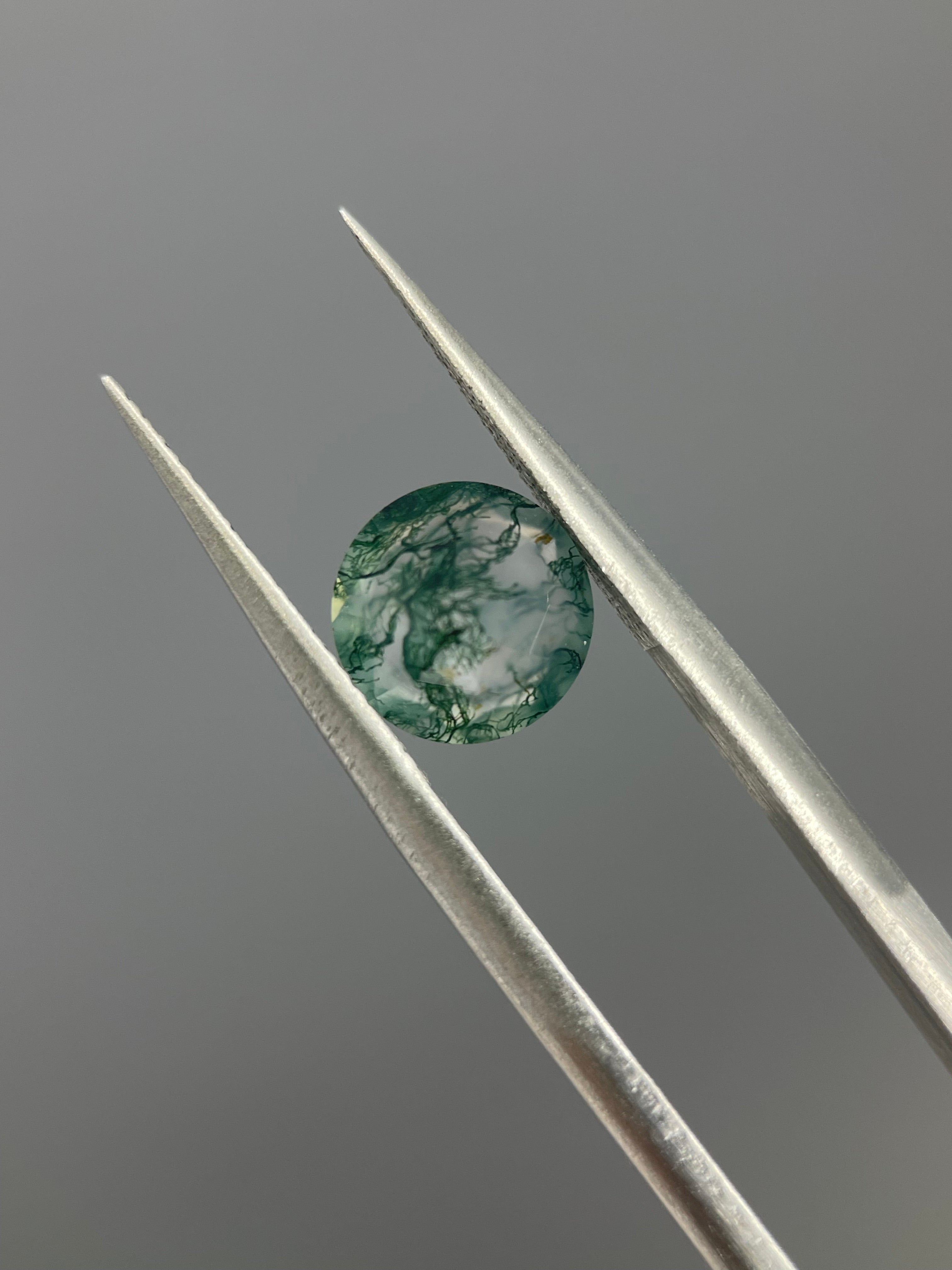 1.55ct Round Cut Moss Agate Gemstone