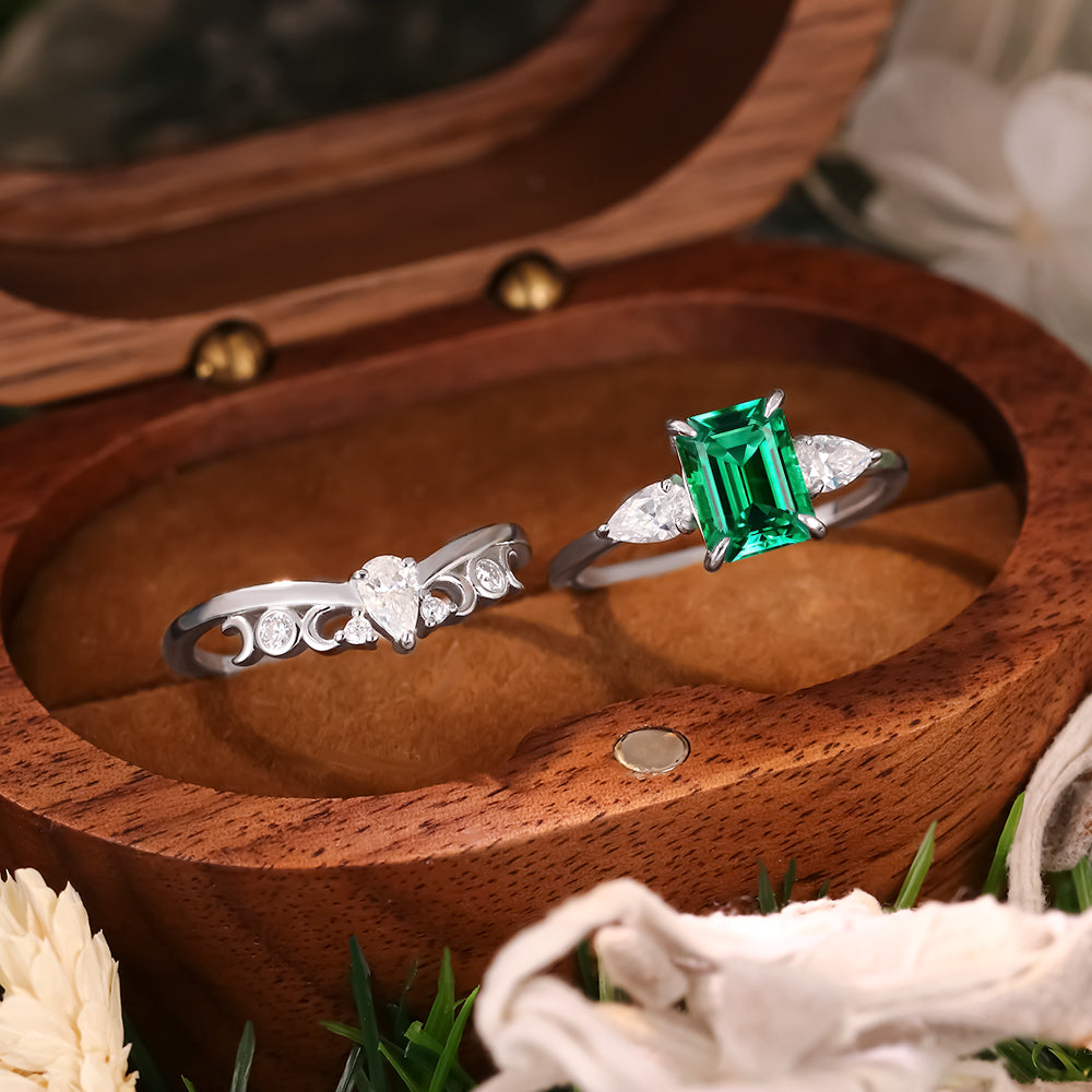 Anillo de compromiso con halo de esmeraldas de laboratorio ovaladas de 1 ct