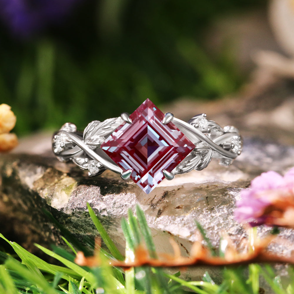 Bague de fiançailles avec halo d'émeraude ovale de laboratoire de 1 ct