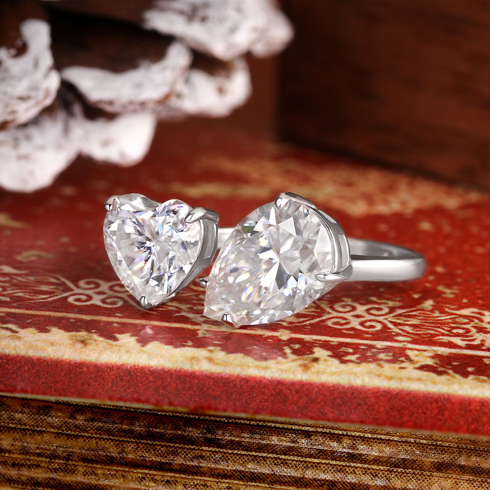 Toi Et Moi Engagement Ring With Pear Cut & Heart Cut Moissanite