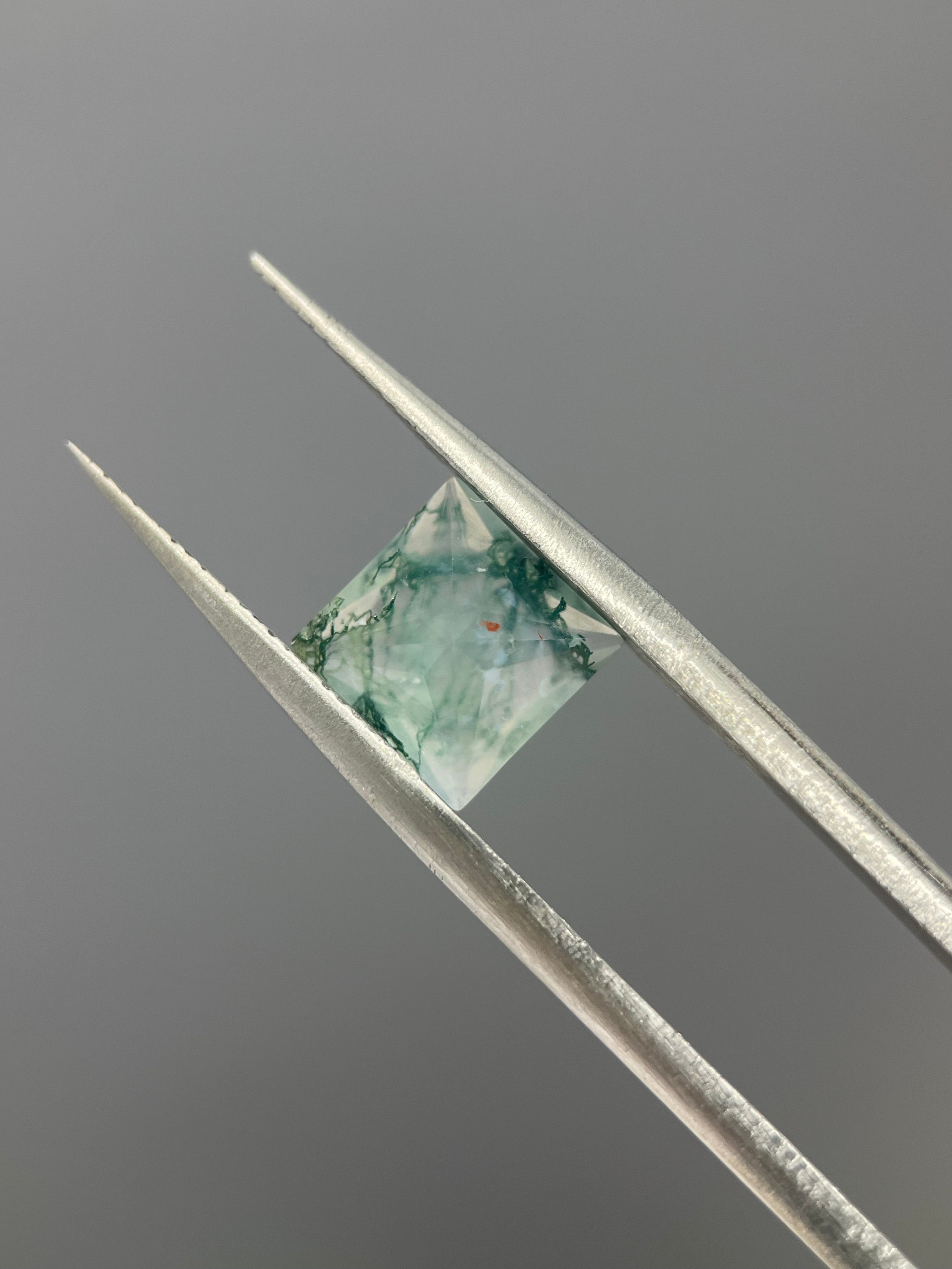 1.85 ct Princess Cut Moss Agate Gemstone