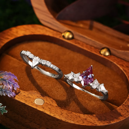 Bague de fiançailles avec halo d'émeraude ovale de laboratoire de 1 ct