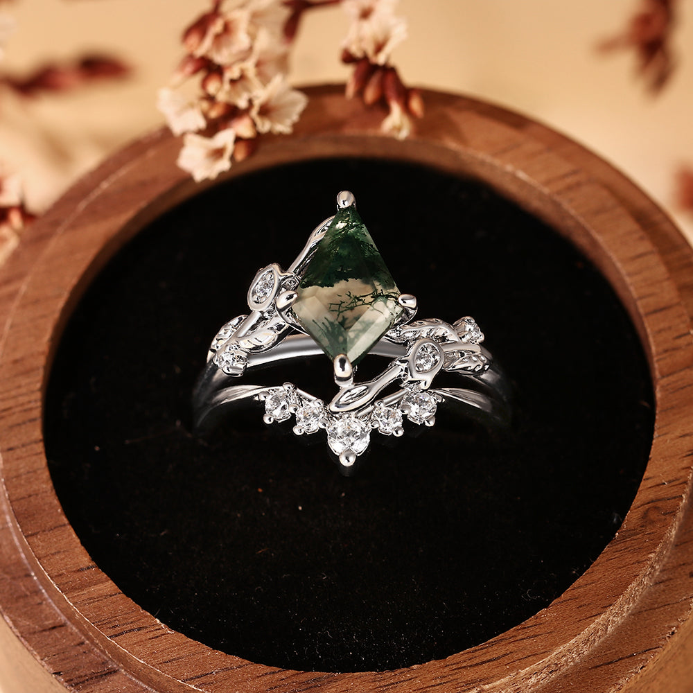 Vintage Kite Cut Moss Agate Nature Inspired Leaf Bridal Ring Set with V Shaped Curved Matching Band
