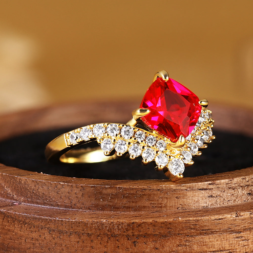 Anillo de compromiso con halo de esmeraldas de laboratorio ovaladas de 1 ct
