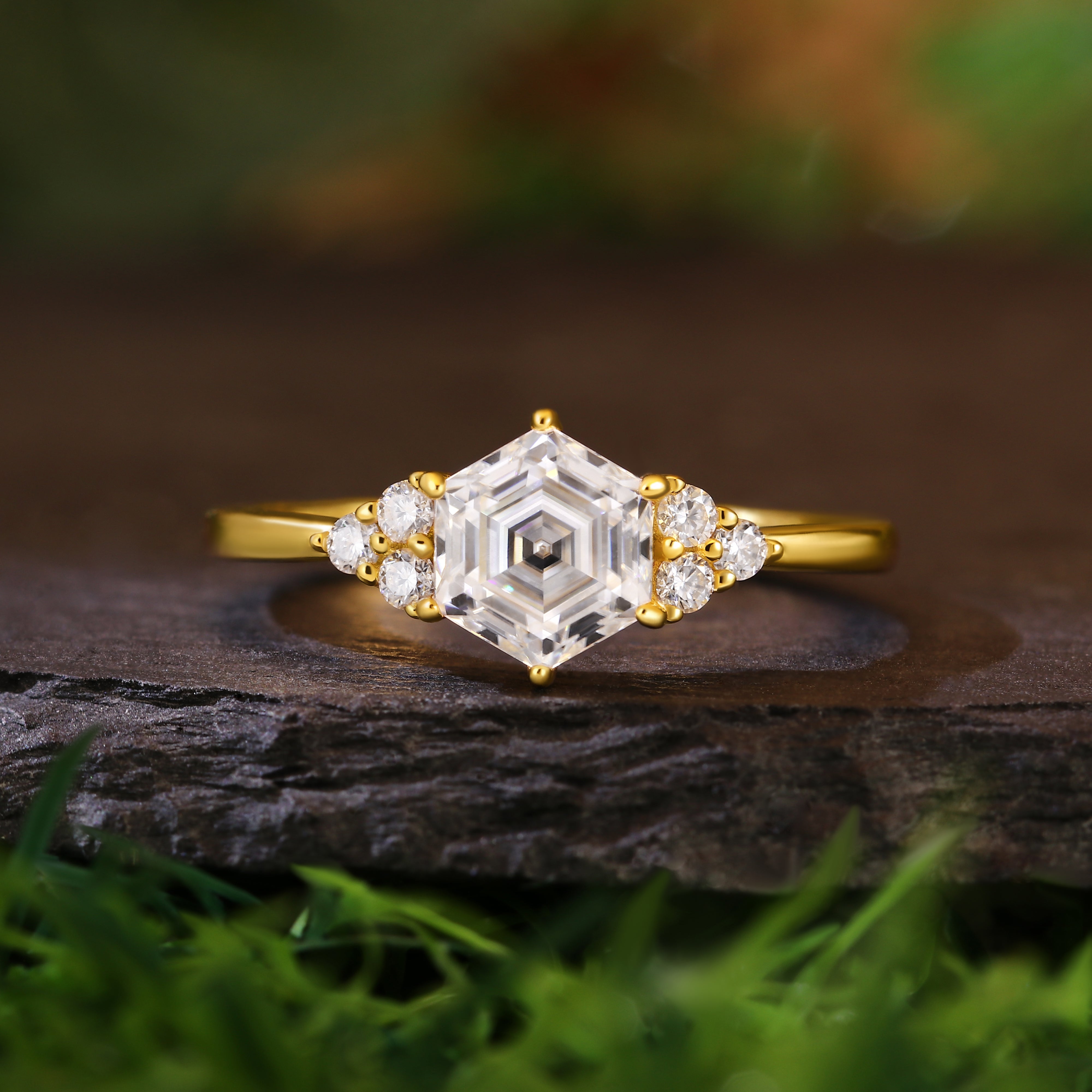 Vintage Unique 1.27ct Hexagon Cut Moissanite Retro Claw 6 Prong Engagement Ring