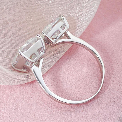 Bague de fiançailles avec halo d'émeraude ovale de laboratoire de 1 ct