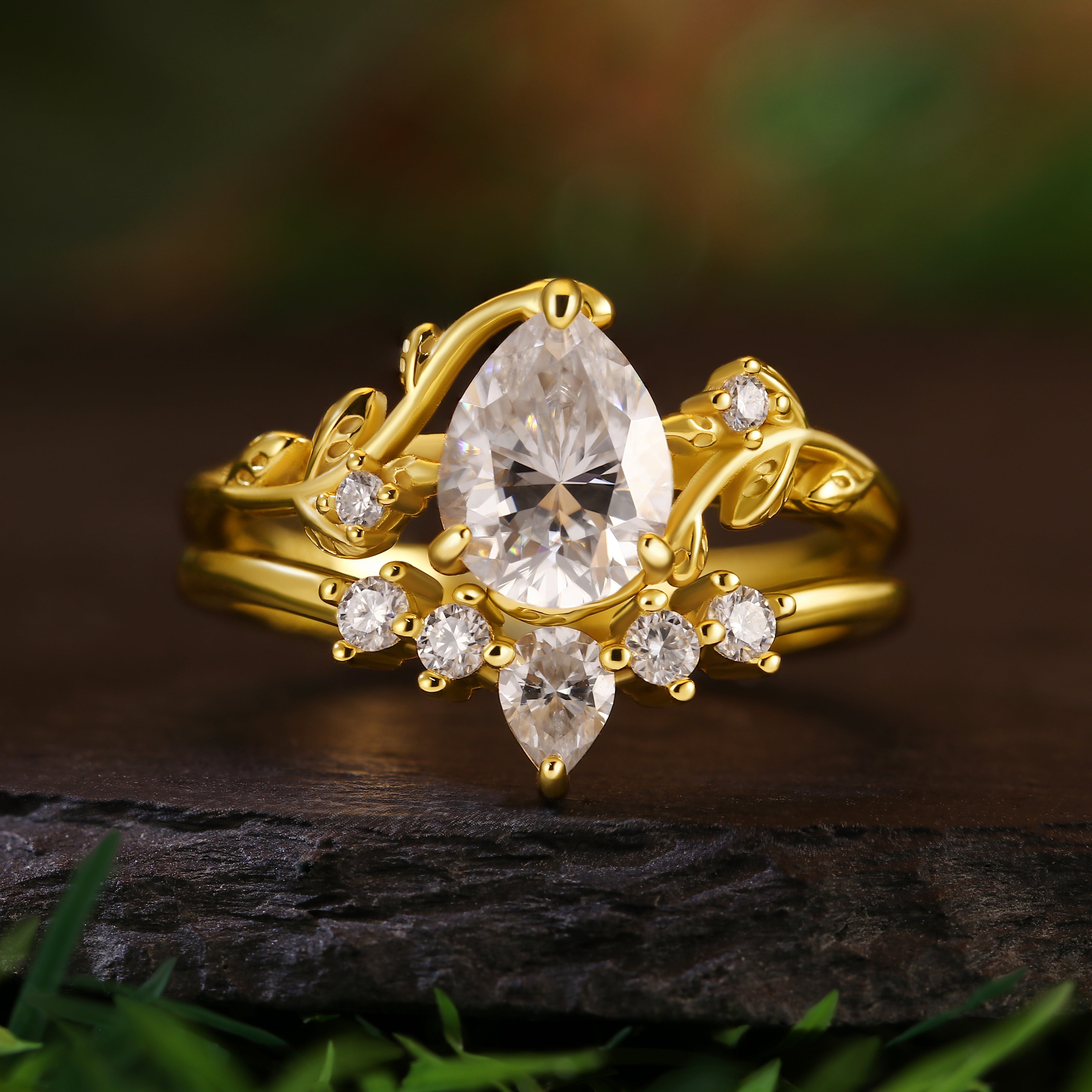 1.63CT Pear Cut Moissanite Leaf Twig Nature-Inspired Bridal Ring Set