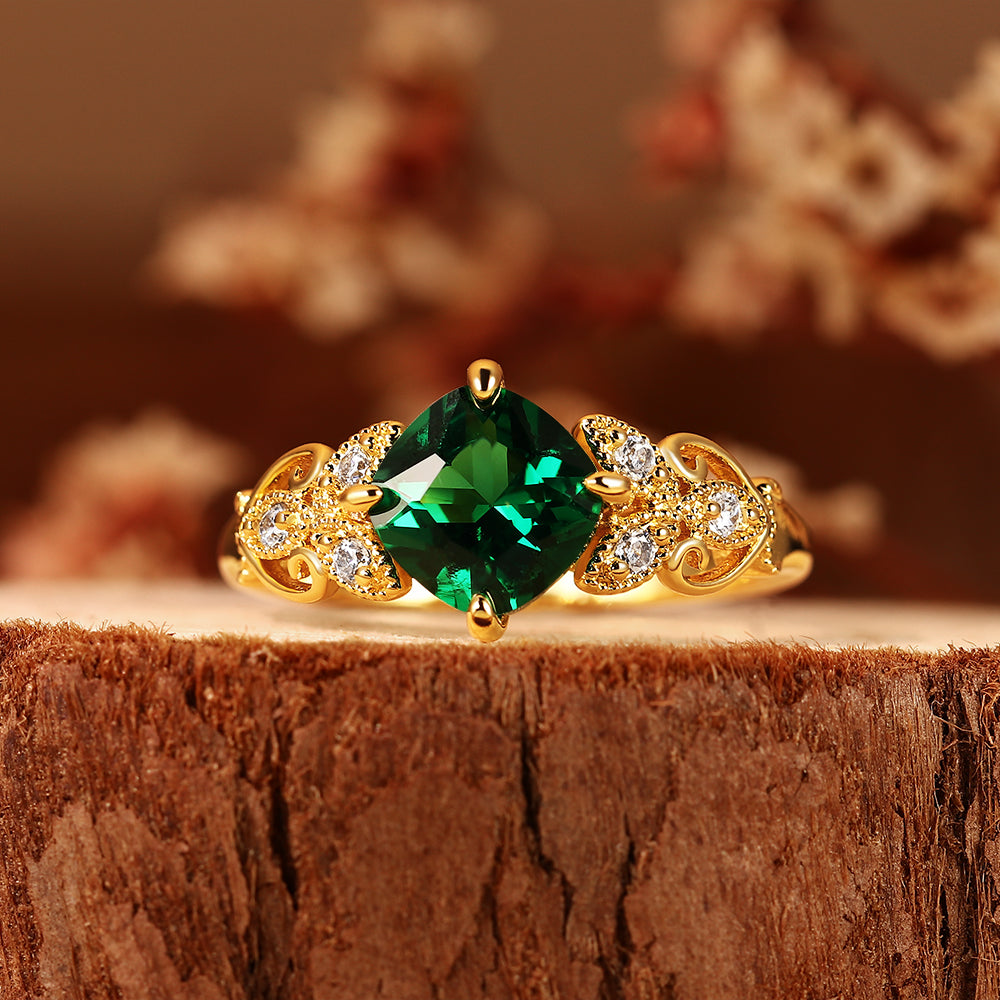 Anillo de compromiso con halo de esmeraldas de laboratorio ovaladas de 1 ct