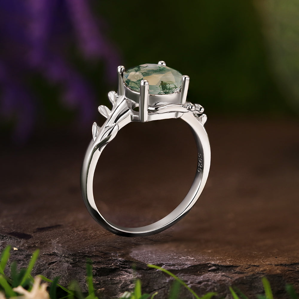 Bague de fiançailles avec halo d'émeraude ovale de laboratoire de 1 ct