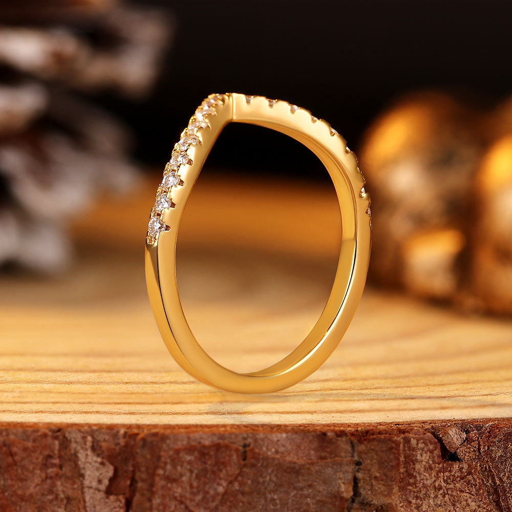 Bague de fiançailles avec halo d'émeraude ovale de laboratoire de 1 ct