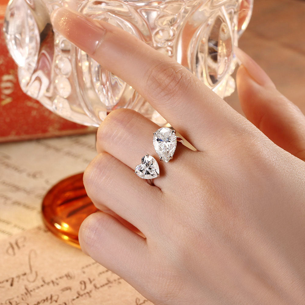 Toi Et Moi 2.9 ct Pear & 1.8 ct Heart Moissanite Engagement Ring