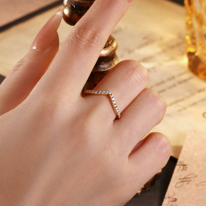 Bague de fiançailles avec halo d'émeraude ovale de laboratoire de 1 ct