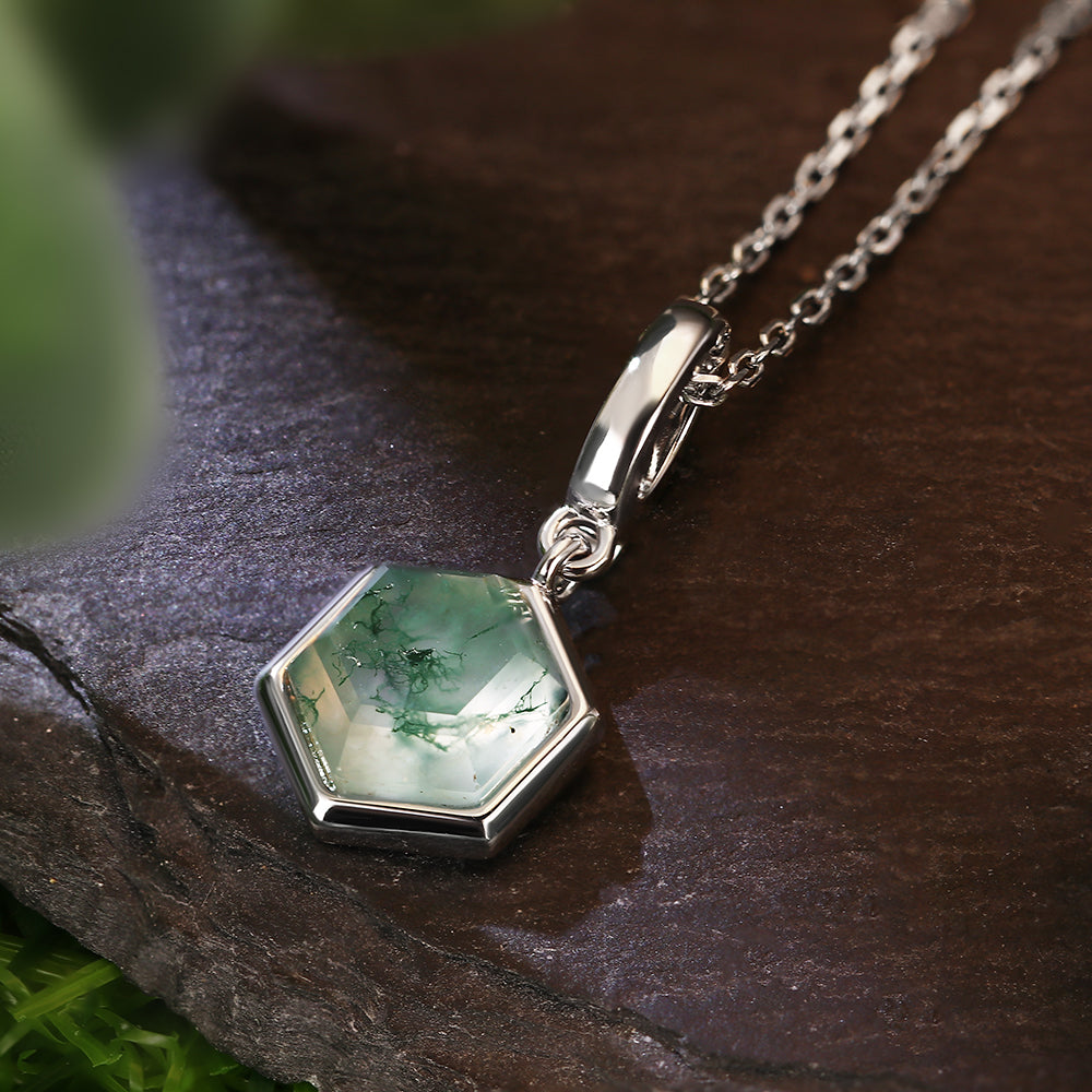 8x8mm Hexagon Cut Natural Moss Agate Pendant Necklace
