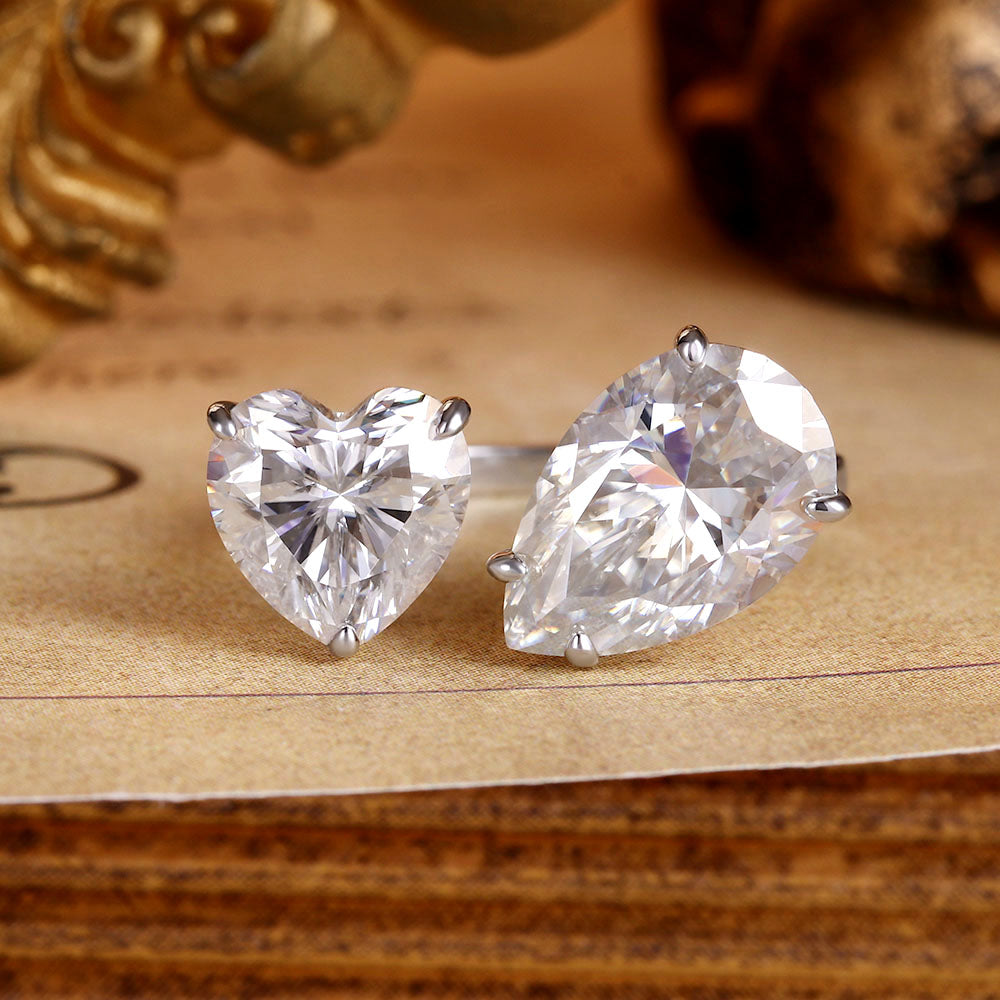 Toi Et Moi Engagement Ring With Pear Cut & Heart Cut Moissanite