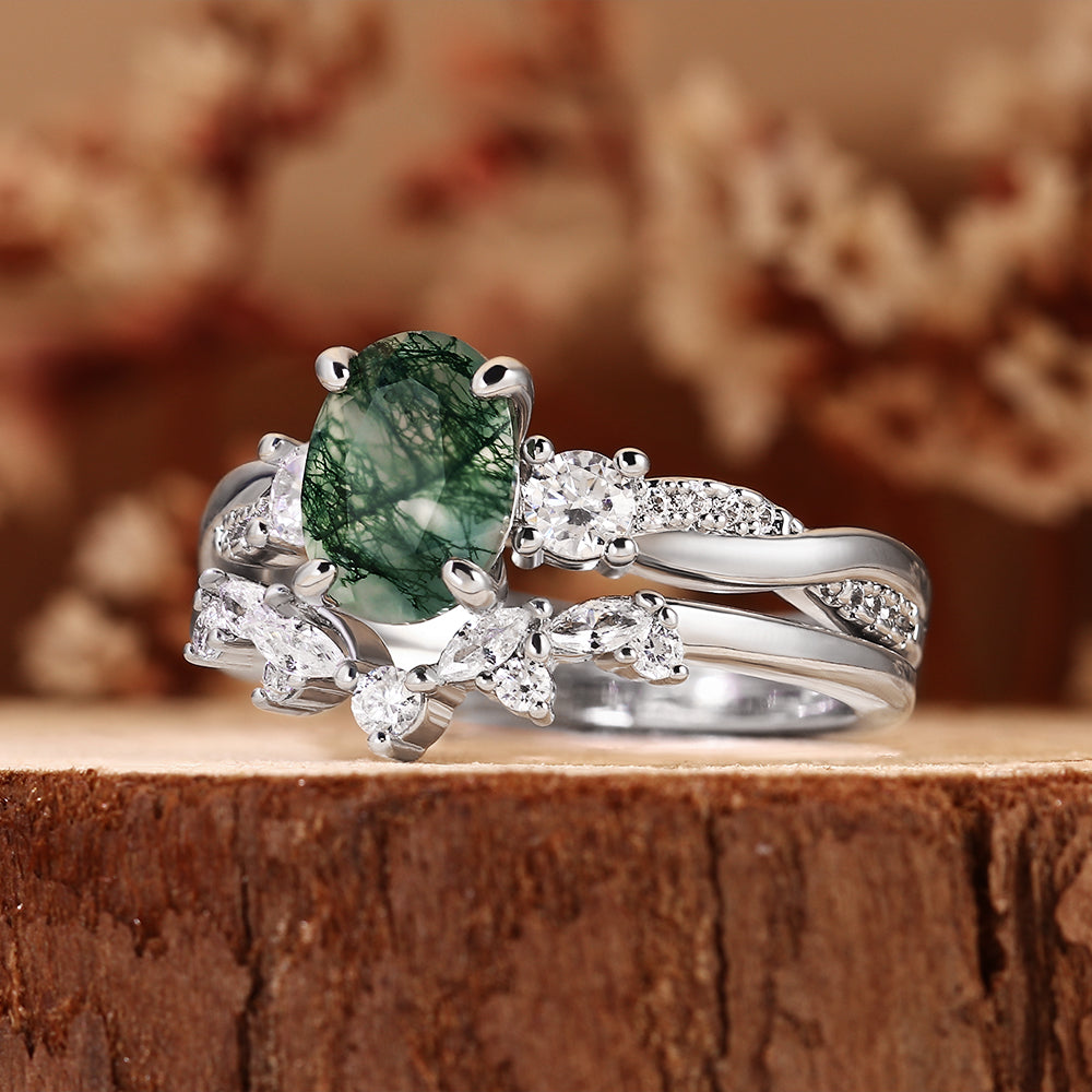 Nature Inspired Oval Moss Agate Bridal Set,Unique Vintage Three Stone Ring with Curved Matching Ring