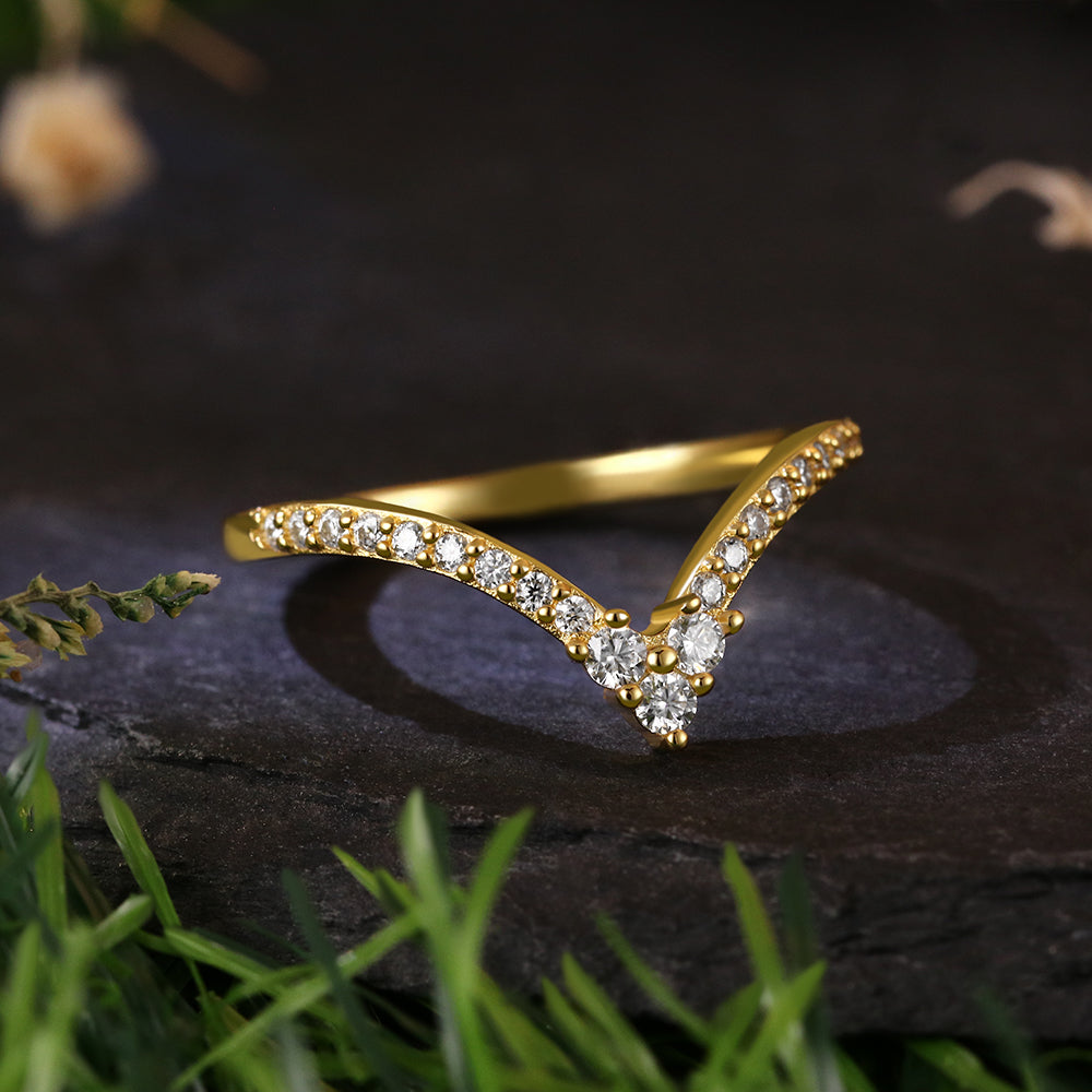 Round Cut Moissanite Unique Curved V Shaped Wedding Band