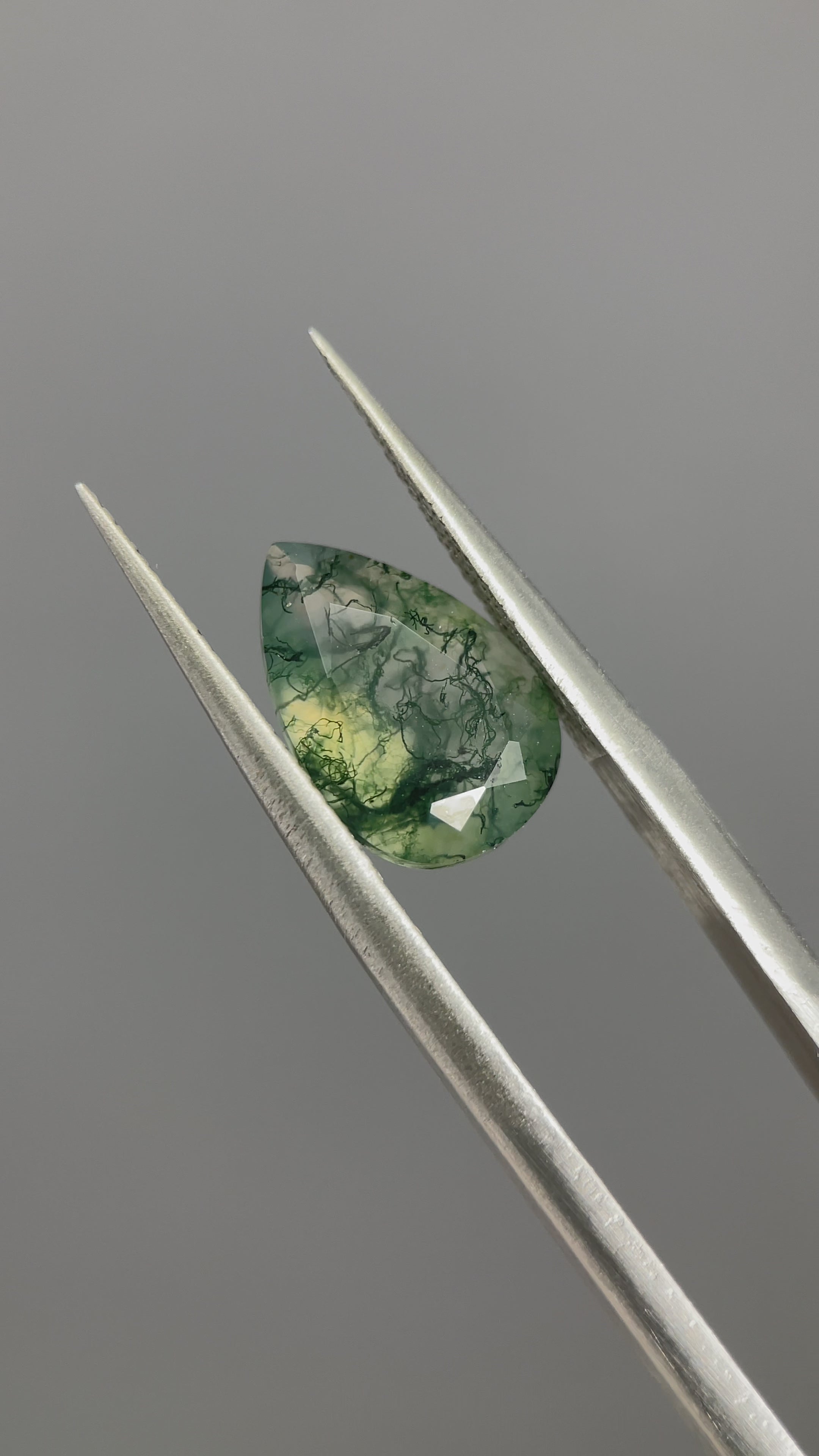 2.65ct Pear Cut Moss Agate Gemstone