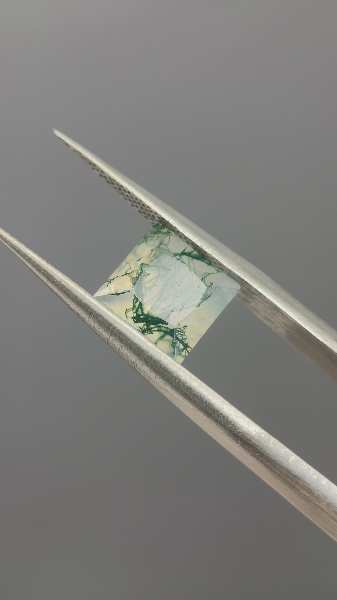 1.85 ct Princess Cut Moss Agate Gemstone