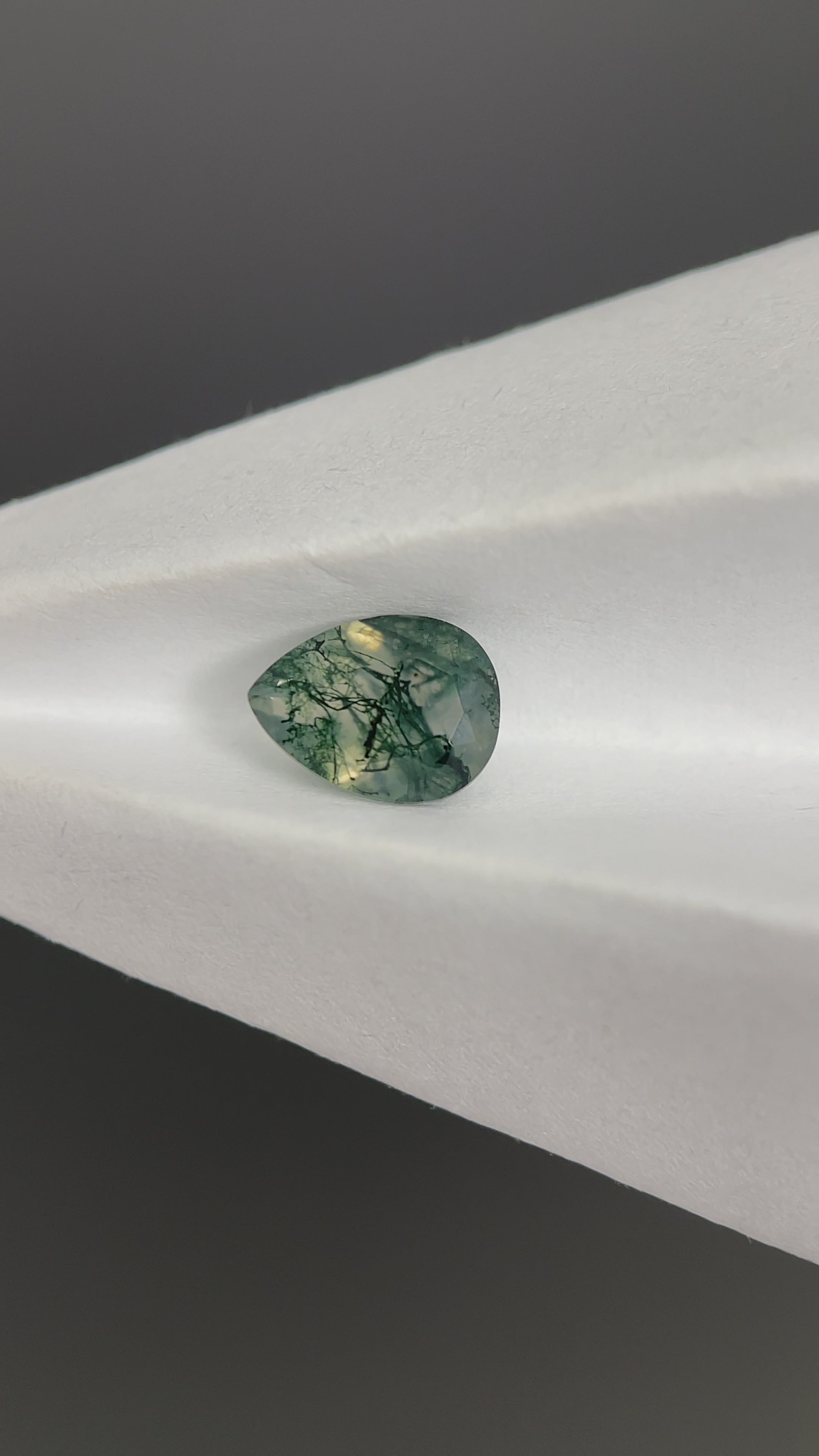 0.95ct Pear Cut Moss Agate Gemstone