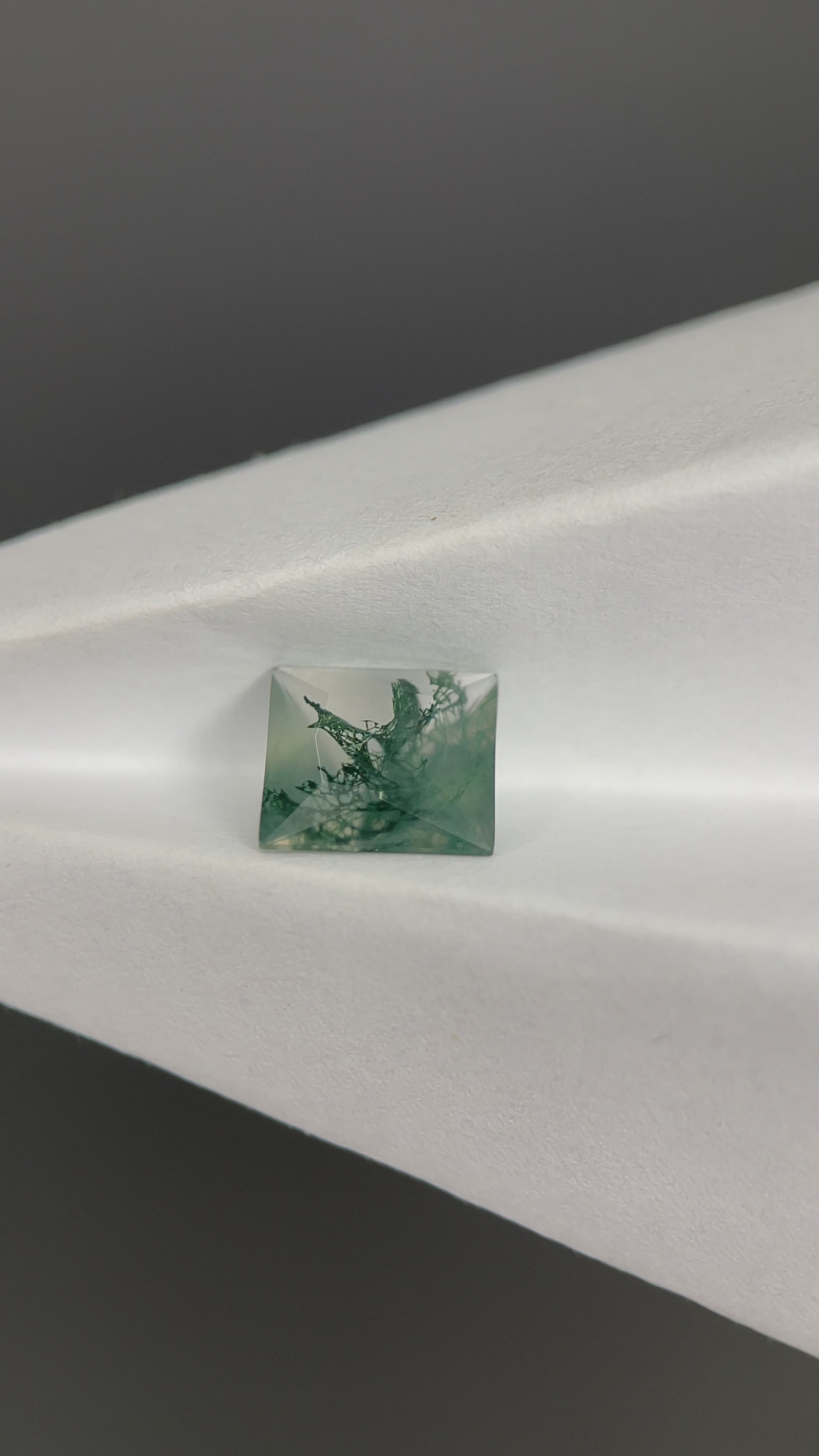 1.75ct Princess Cut Moss Agate Gemstone