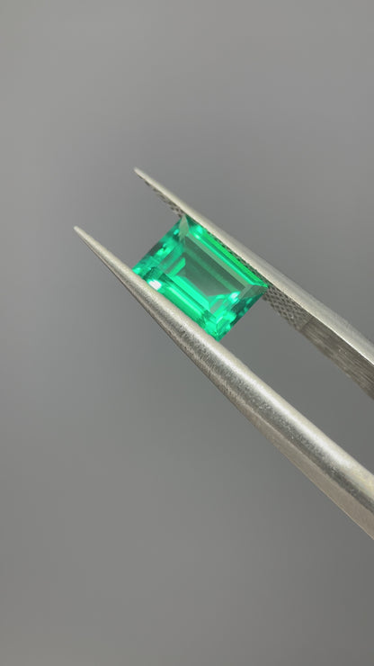 1.35 ct Emerald Cut Lab Emerald Gemstone
