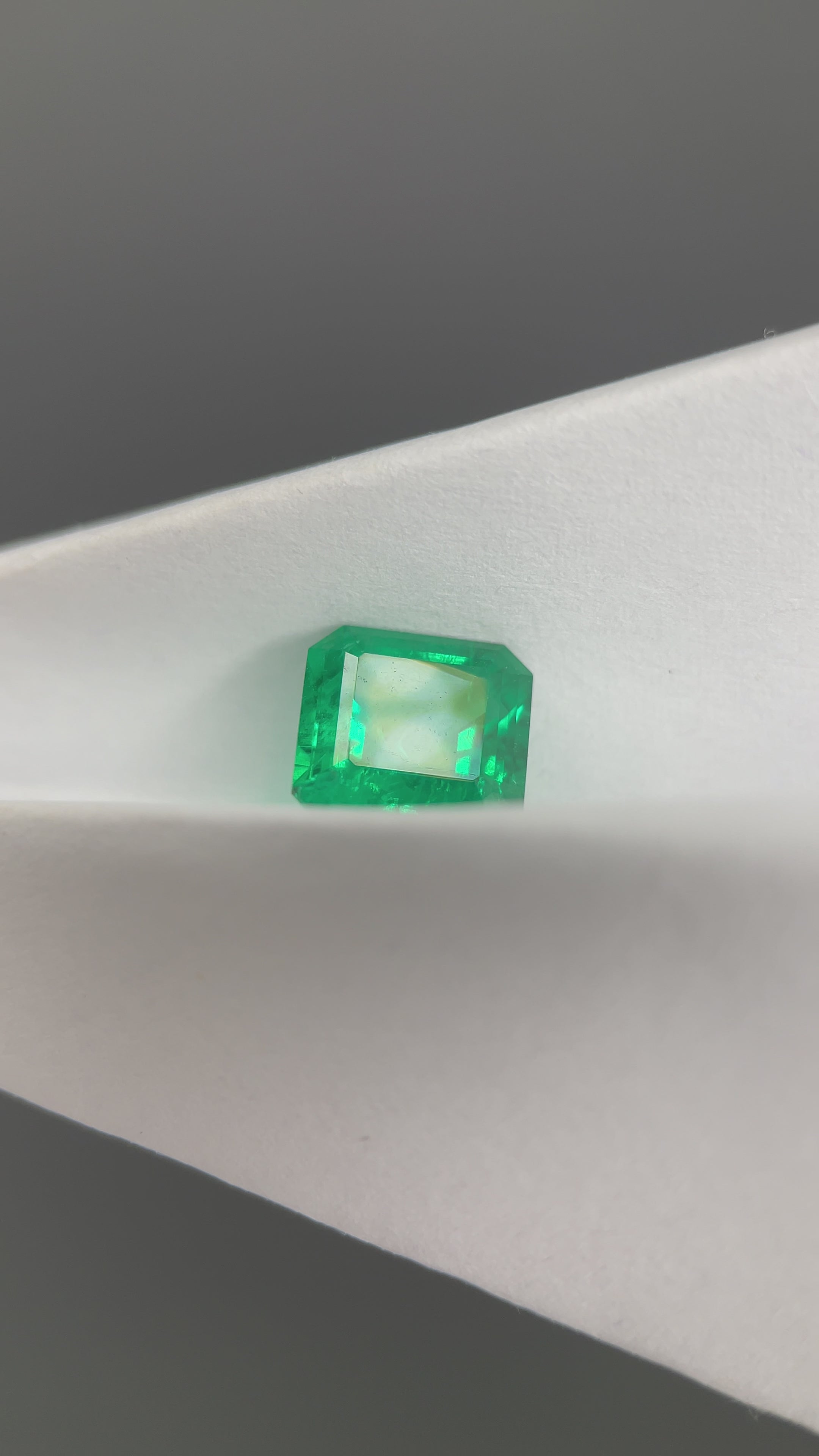 2.00 ct Asscher Cut Lab Emerald Gemstone