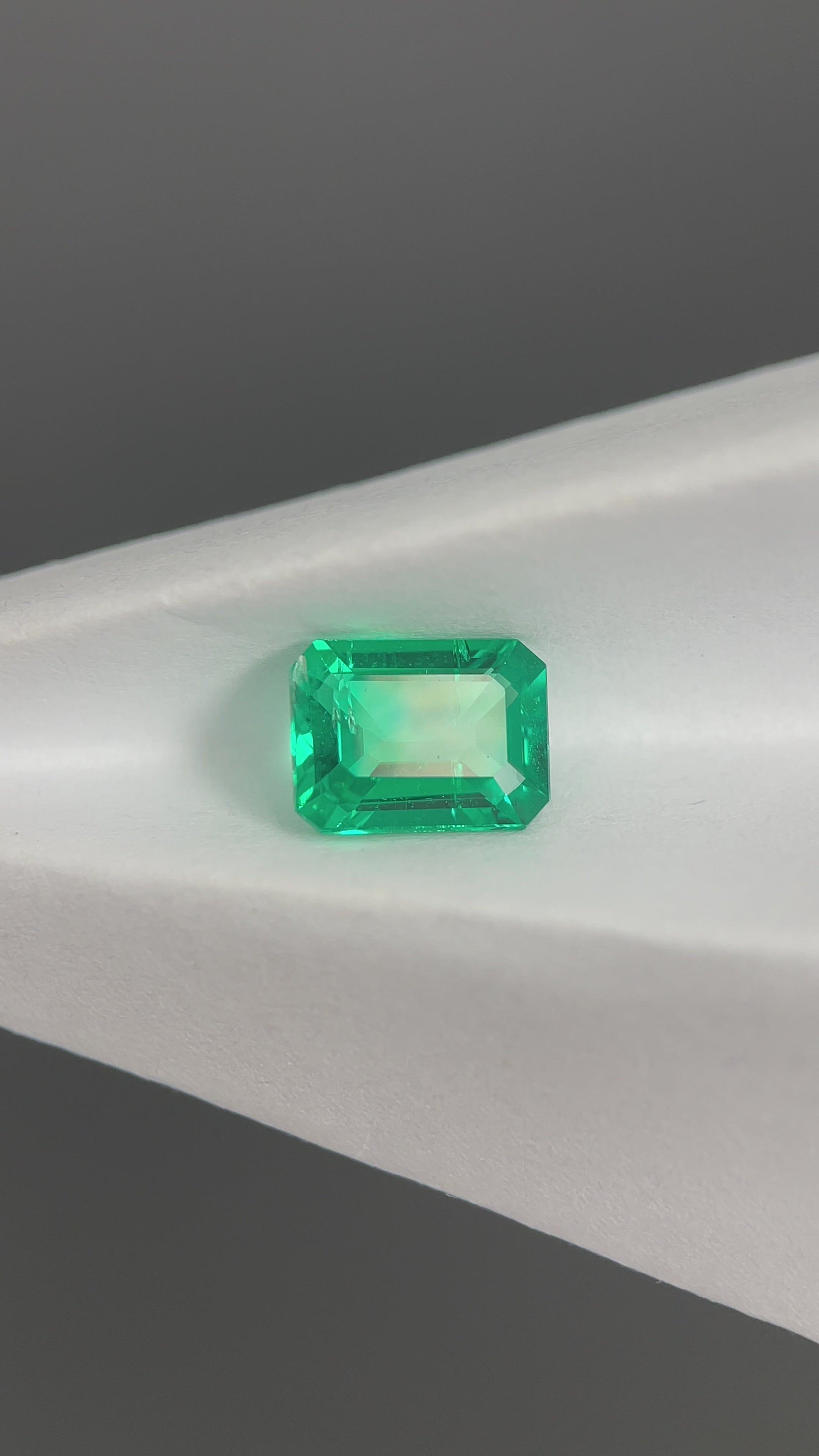 1.40 ct Emerald Cut Lab Emerald Gemstone
